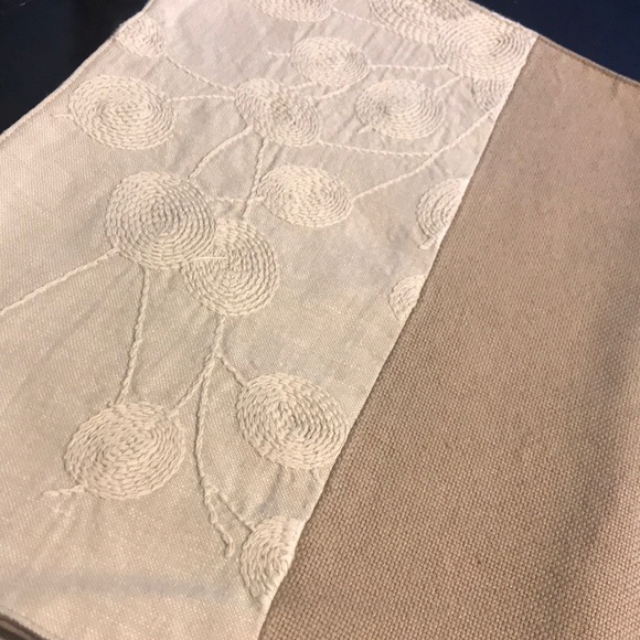 Beautiful tan beachy placemats, like new